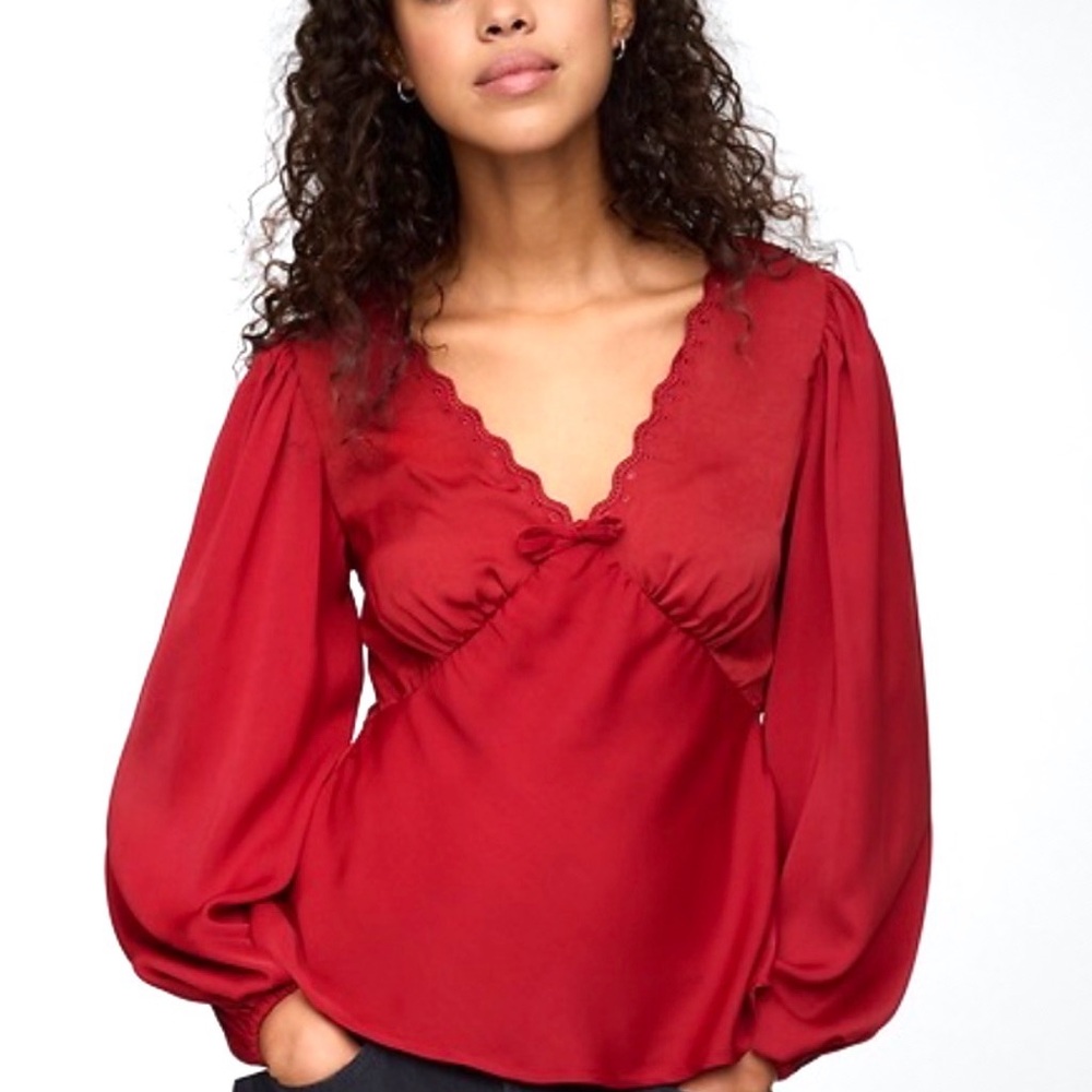GAP Women's Scarlet Blouse